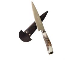 Cuchillo encabado en asta de ciervo y terminacion en bronce